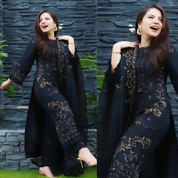 3 Piece Embroidered Lawn Shirt with Embroidered Organza Duppata 1020