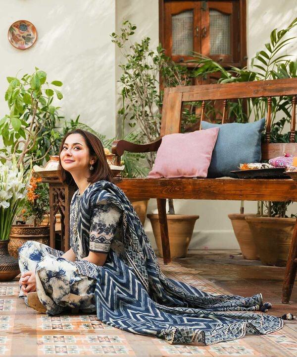 3PC-Printed Lawn Shirt With Voile Printed Dupatta V1542